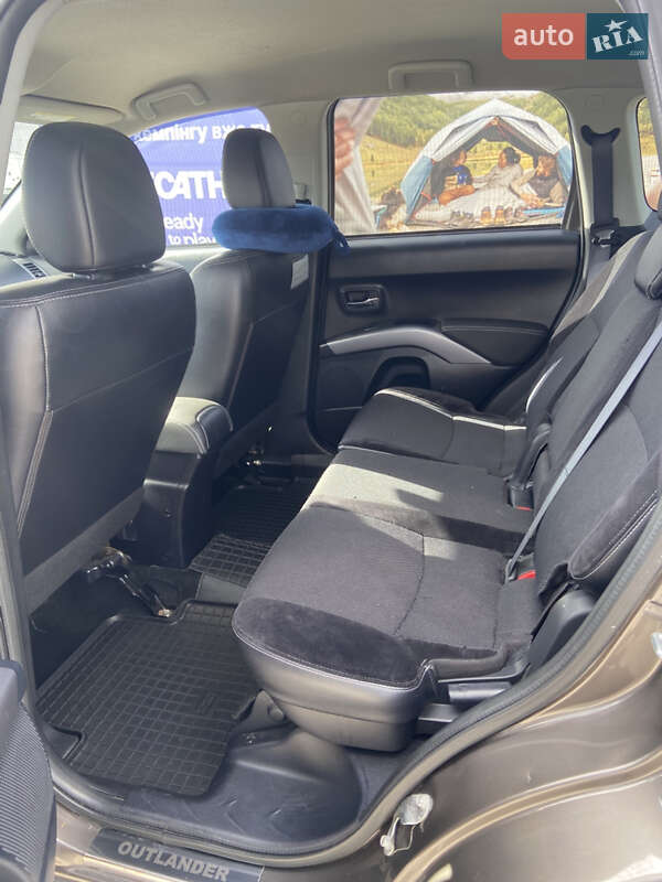 Внедорожник / Кроссовер Mitsubishi Outlander 2010 в Киеве фото 7 Внедорожник / Кроссовер Mitsubishi Outlander 2010 в Киеве