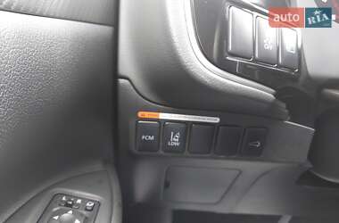 Позашляховик / Кросовер Mitsubishi Outlander 2013 в  фото 32 Позашляховик / Кросовер Mitsubishi Outlander 2013 в