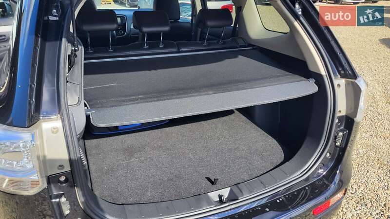 Внедорожник / Кроссовер Mitsubishi Outlander 2014 в Калуше