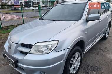 Внедорожник / Кроссовер Mitsubishi Outlander 2007 в 