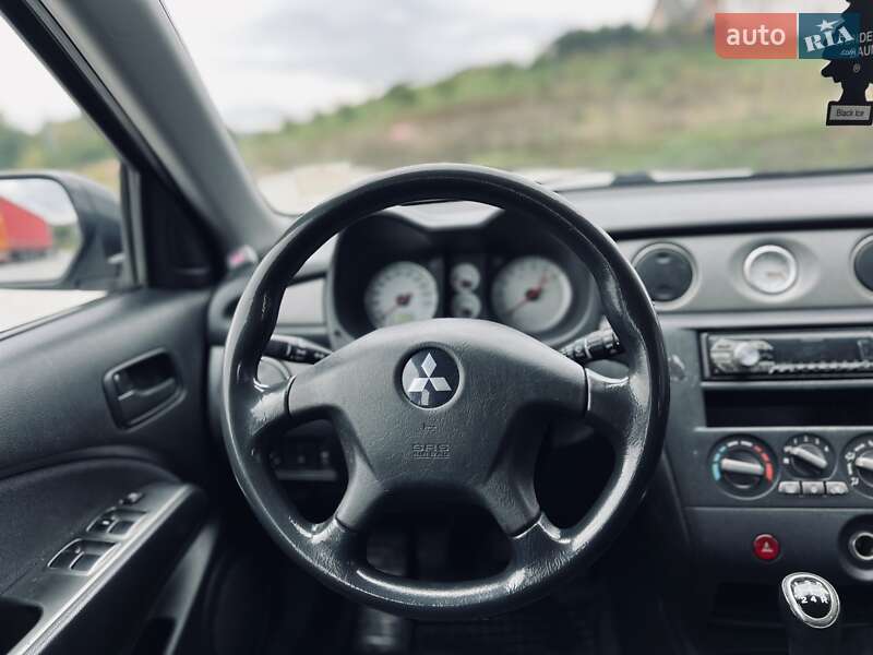 Позашляховик / Кросовер Mitsubishi Outlander 2006 в Чернівцях фото 50 Позашляховик / Кросовер Mitsubishi Outlander 2006 в Чернівцях