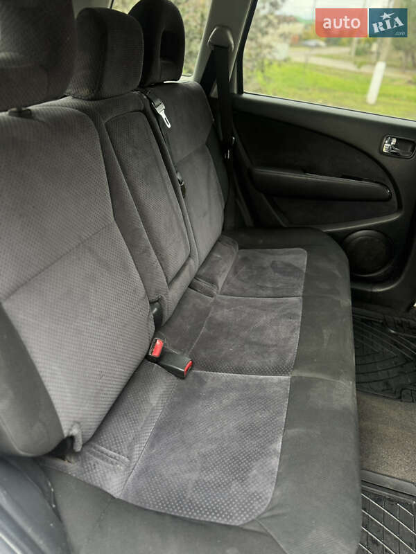 Внедорожник / Кроссовер Mitsubishi Outlander 2003 в Одессе фото 15 Внедорожник / Кроссовер Mitsubishi Outlander 2003 в Одессе