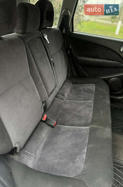 Внедорожник / Кроссовер Mitsubishi Outlander 2003 в  фото 15 Внедорожник / Кроссовер Mitsubishi Outlander 2003 в