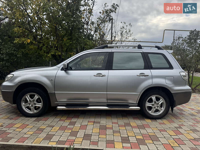 Внедорожник / Кроссовер Mitsubishi Outlander 2003 в Одессе фото 9 Внедорожник / Кроссовер Mitsubishi Outlander 2003 в Одессе