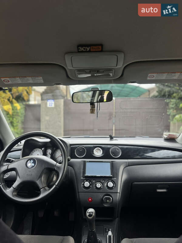 Внедорожник / Кроссовер Mitsubishi Outlander 2003 в Одессе фото 18 Внедорожник / Кроссовер Mitsubishi Outlander 2003 в Одессе