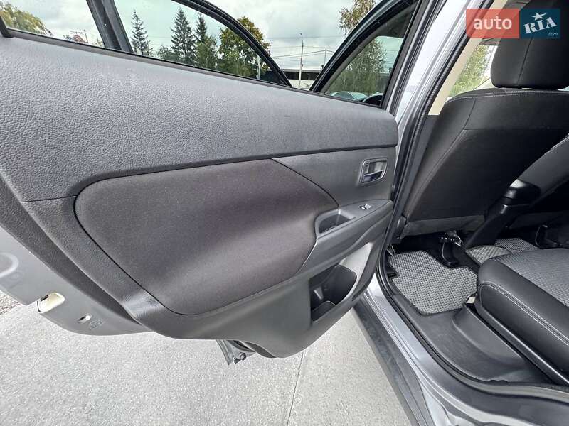 Внедорожник / Кроссовер Mitsubishi Outlander 2018 в Ровно фото 26 Внедорожник / Кроссовер Mitsubishi Outlander 2018 в Ровно
