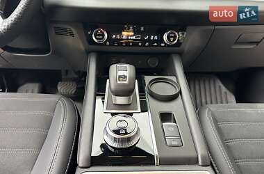 Внедорожник / Кроссовер Mitsubishi Outlander 2024 в 