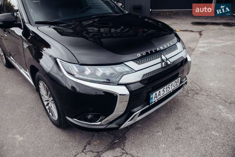 Внедорожник / Кроссовер Mitsubishi Outlander 2021 в Киеве фото 8 Внедорожник / Кроссовер Mitsubishi Outlander 2021 в Киеве