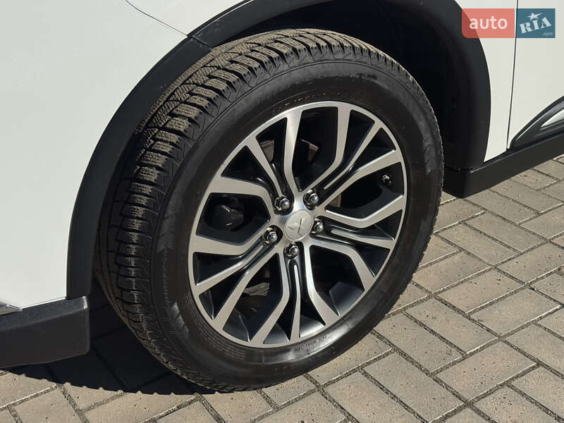 Внедорожник / Кроссовер Mitsubishi Outlander 2016 в Ковеле фото 22 Внедорожник / Кроссовер Mitsubishi Outlander 2016 в Ковеле