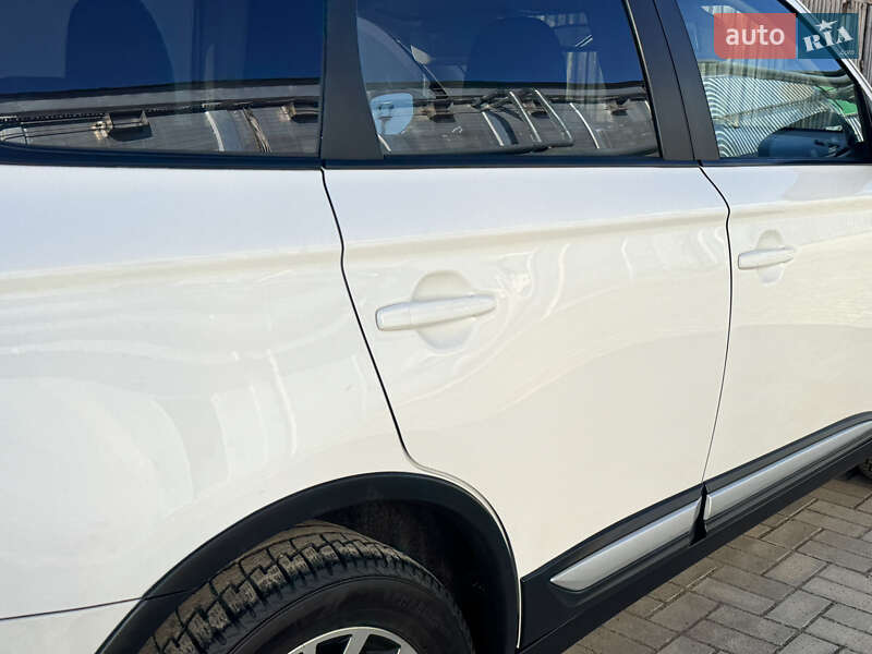 Внедорожник / Кроссовер Mitsubishi Outlander 2016 в Ковеле фото 33 Внедорожник / Кроссовер Mitsubishi Outlander 2016 в Ковеле