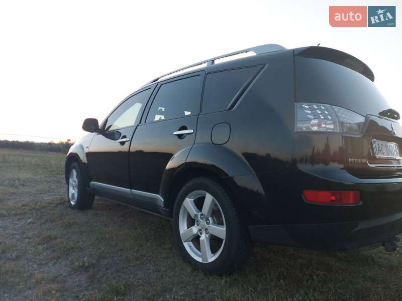 Позашляховик / Кросовер Mitsubishi Outlander 2007 в Ратному