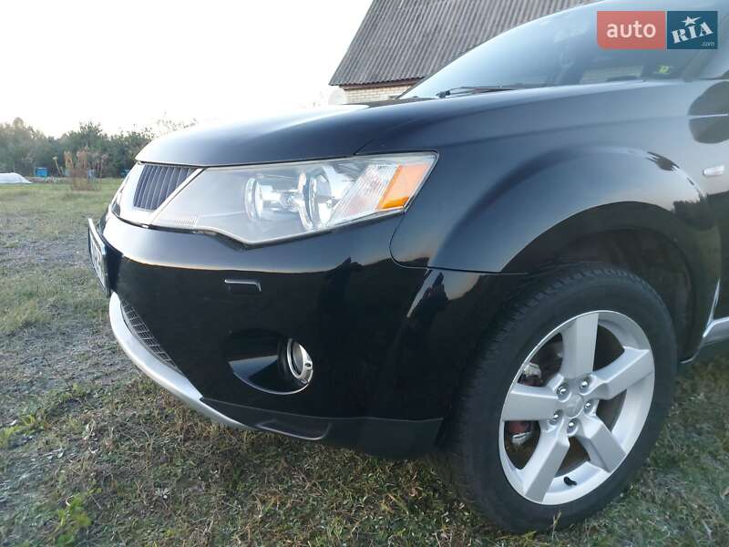 Позашляховик / Кросовер Mitsubishi Outlander 2007 в Ратному