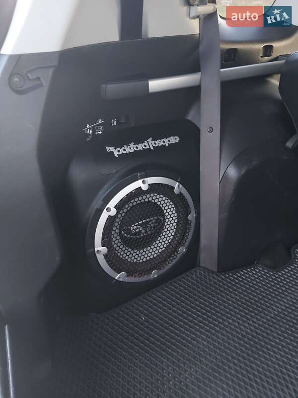 Позашляховик / Кросовер Mitsubishi Outlander 2007 в Ратному