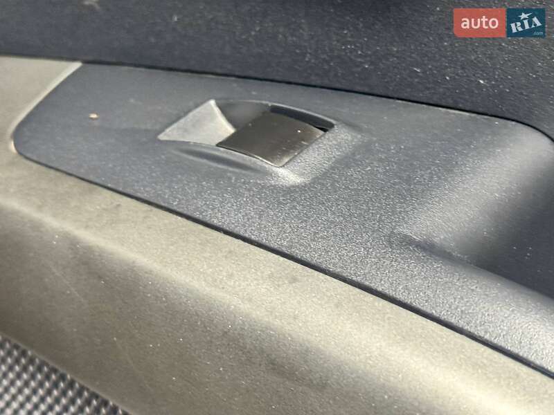 Позашляховик / Кросовер Mitsubishi Outlander 2008 в Охтирці