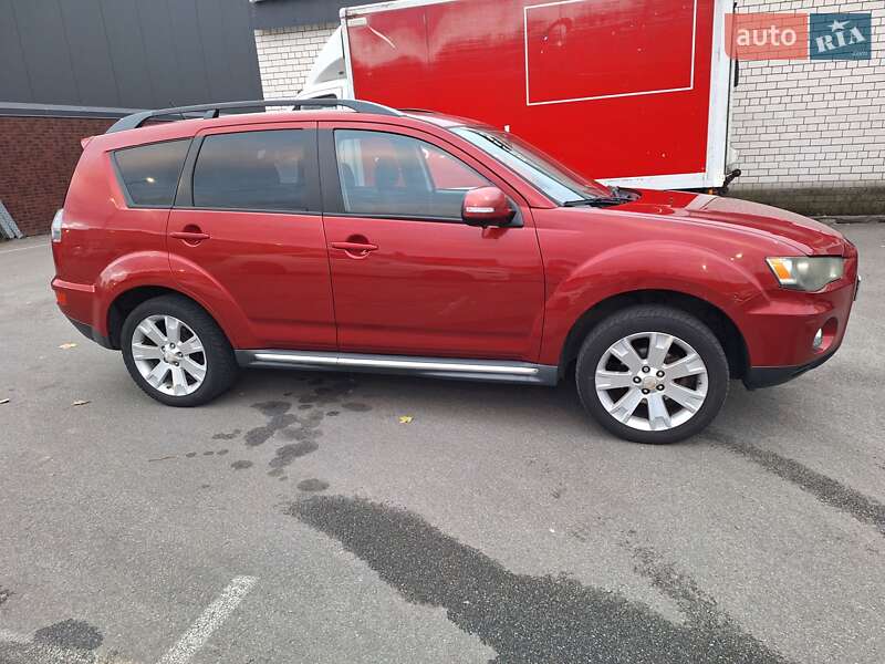 Позашляховик / Кросовер Mitsubishi Outlander 2010 в Києві фото 8 Позашляховик / Кросовер Mitsubishi Outlander 2010 в Києві