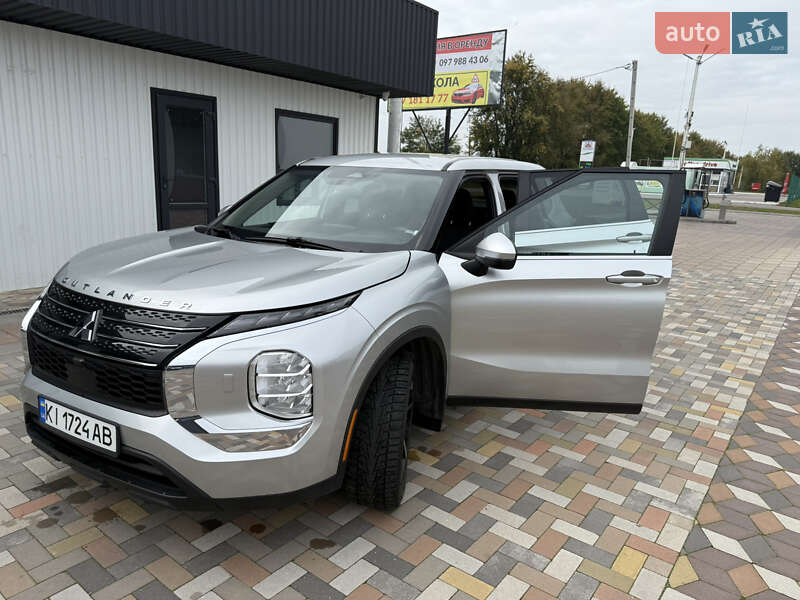 Внедорожник / Кроссовер Mitsubishi Outlander 2021 в Броварах фото 41 Внедорожник / Кроссовер Mitsubishi Outlander 2021 в Броварах