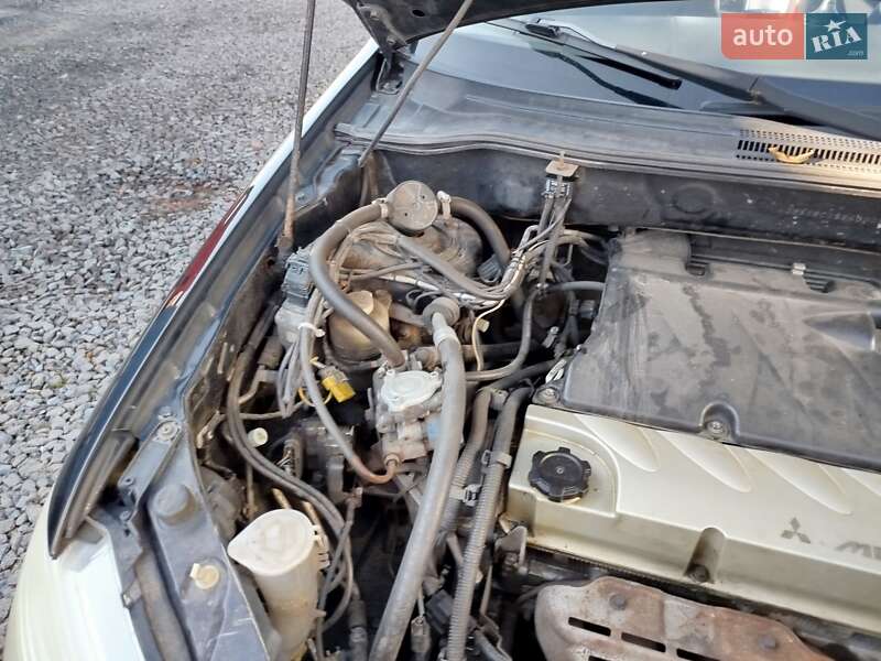 Внедорожник / Кроссовер Mitsubishi Outlander 2006 в Львове фото 16 Внедорожник / Кроссовер Mitsubishi Outlander 2006 в Львове