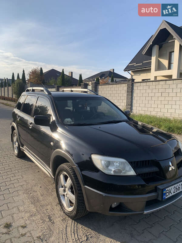 Mitsubishi Outlander 2005