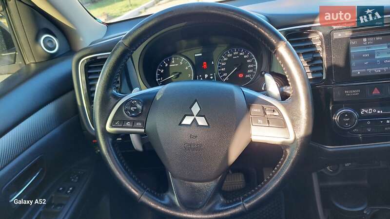 Позашляховик / Кросовер Mitsubishi Outlander 2013 в Миколаєві фото 29 Позашляховик / Кросовер Mitsubishi Outlander 2013 в Миколаєві