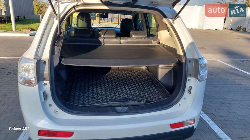 Позашляховик / Кросовер Mitsubishi Outlander 2013 в Миколаєві фото 39 Позашляховик / Кросовер Mitsubishi Outlander 2013 в Миколаєві
