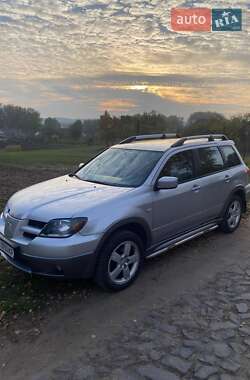 Внедорожник / Кроссовер Mitsubishi Outlander 2006 в 