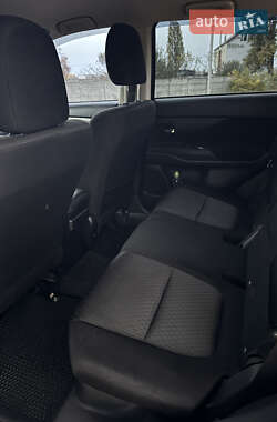 Позашляховик / Кросовер Mitsubishi Outlander 2014 в  фото 32 Позашляховик / Кросовер Mitsubishi Outlander 2014 в