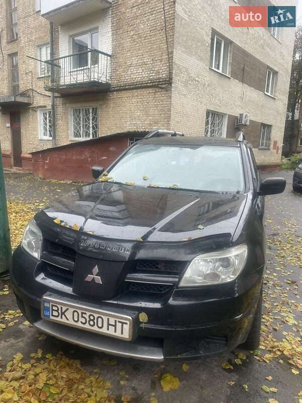 Внедорожник / Кроссовер Mitsubishi Outlander 2007 в Ровно фото 4 Внедорожник / Кроссовер Mitsubishi Outlander 2007 в Ровно