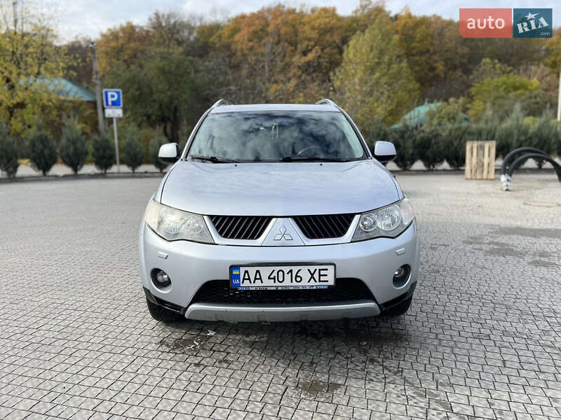 Позашляховик / Кросовер Mitsubishi Outlander 2007 в Полтаві фото 2 Позашляховик / Кросовер Mitsubishi Outlander 2007 в Полтаві