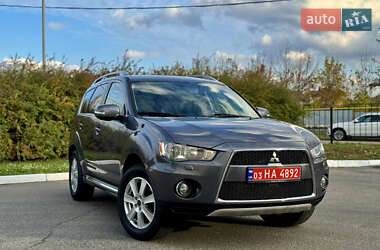Внедорожник / Кроссовер Mitsubishi Outlander 2010 в Полтаве