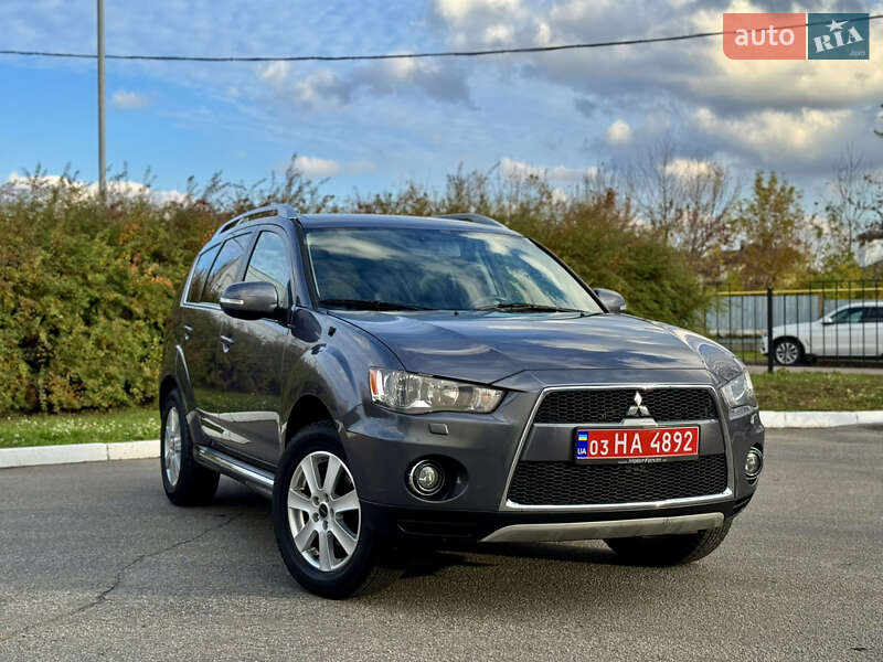 Позашляховик / Кросовер Mitsubishi Outlander 2010 в Полтаві фото Позашляховик / Кросовер Mitsubishi Outlander 2010 в Полтаві