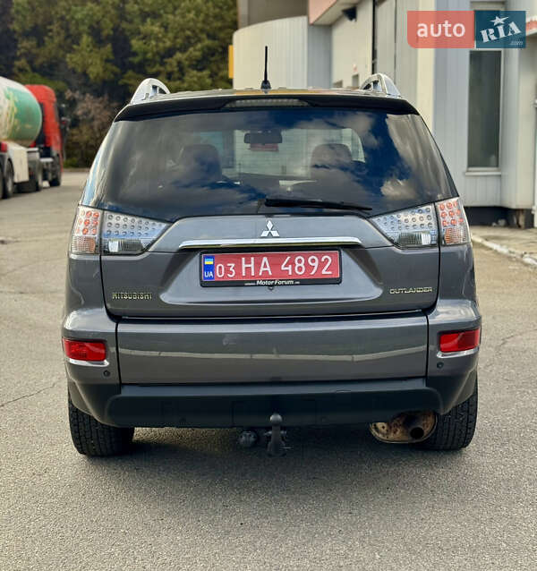 Позашляховик / Кросовер Mitsubishi Outlander 2010 в Полтаві фото 6 Позашляховик / Кросовер Mitsubishi Outlander 2010 в Полтаві