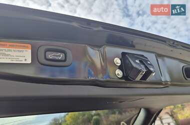 Внедорожник / Кроссовер Mitsubishi Outlander 2022 в 