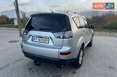 Позашляховик / Кросовер Mitsubishi Outlander 2007 в  фото 2 Позашляховик / Кросовер Mitsubishi Outlander 2007 в