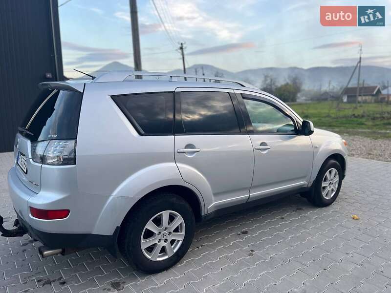 Позашляховик / Кросовер Mitsubishi Outlander 2007 в Косові фото 5 Позашляховик / Кросовер Mitsubishi Outlander 2007 в Косові