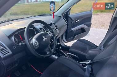 Позашляховик / Кросовер Mitsubishi Outlander 2007 в  фото 16 Позашляховик / Кросовер Mitsubishi Outlander 2007 в