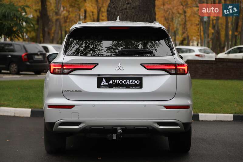 Внедорожник / Кроссовер Mitsubishi Outlander 2022 в Харькове фото 5 Внедорожник / Кроссовер Mitsubishi Outlander 2022 в Харькове