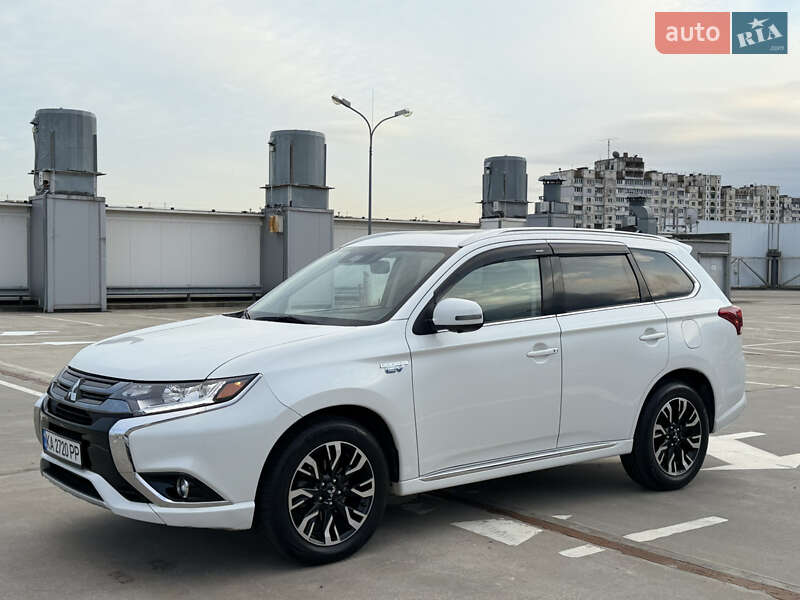 Позашляховик / Кросовер Mitsubishi Outlander 2018 в Києві фото 29 Позашляховик / Кросовер Mitsubishi Outlander 2018 в Києві