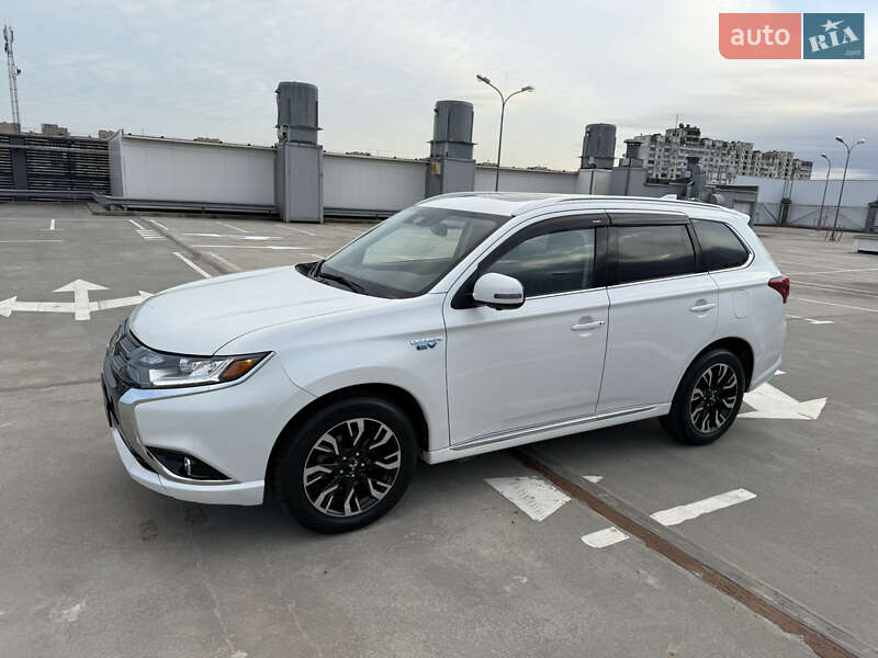 Позашляховик / Кросовер Mitsubishi Outlander 2018 в Києві фото 39 Позашляховик / Кросовер Mitsubishi Outlander 2018 в Києві