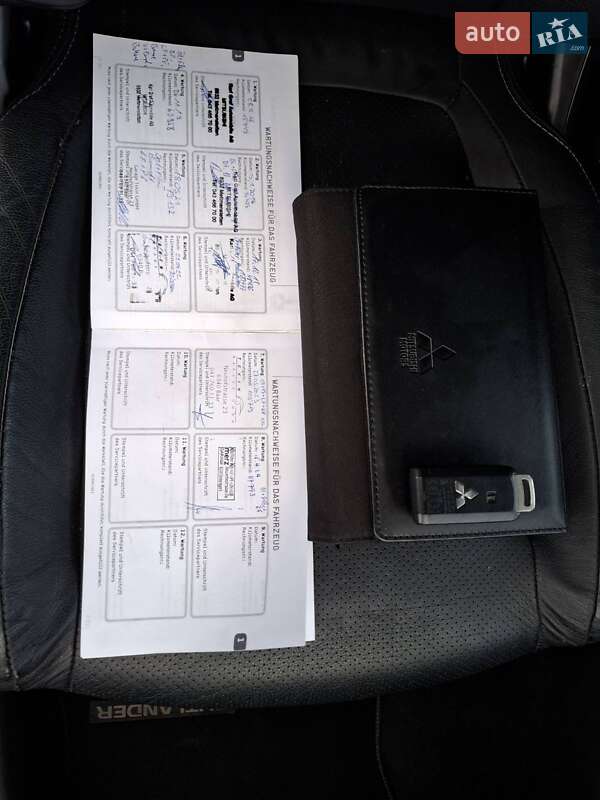 Внедорожник / Кроссовер Mitsubishi Outlander 2016 в Черновцах фото 17 Внедорожник / Кроссовер Mitsubishi Outlander 2016 в Черновцах