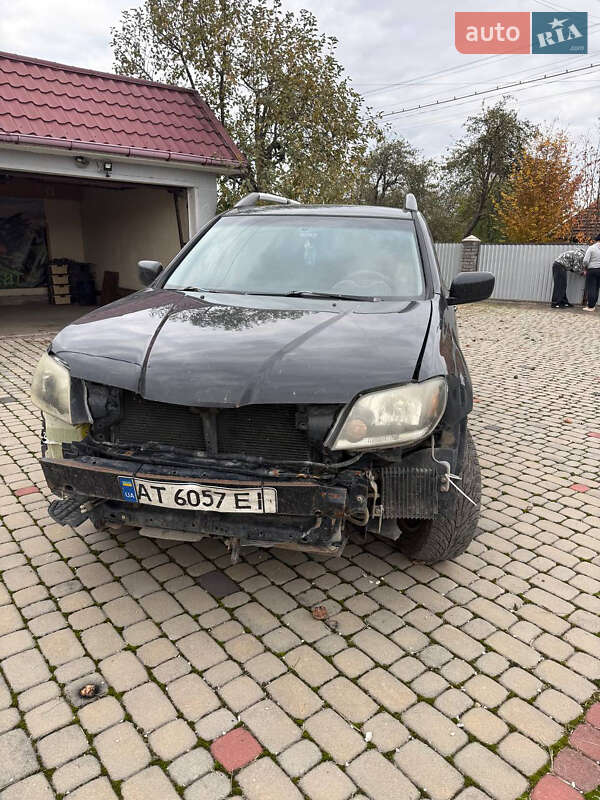 Позашляховик / Кросовер Mitsubishi Outlander 2004 в Коломиї фото Позашляховик / Кросовер Mitsubishi Outlander 2004 в Коломиї