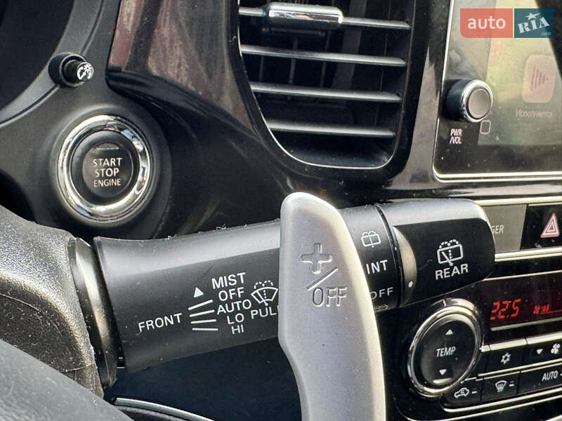 Позашляховик / Кросовер Mitsubishi Outlander 2018 в Києві фото 40 Позашляховик / Кросовер Mitsubishi Outlander 2018 в Києві