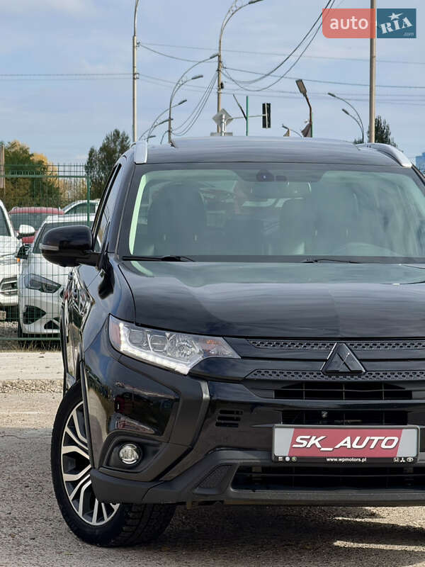 Позашляховик / Кросовер Mitsubishi Outlander 2018 в Києві фото 80 Позашляховик / Кросовер Mitsubishi Outlander 2018 в Києві
