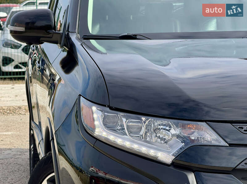Позашляховик / Кросовер Mitsubishi Outlander 2018 в Києві фото 81 Позашляховик / Кросовер Mitsubishi Outlander 2018 в Києві
