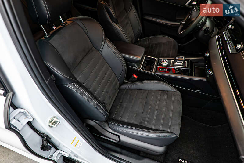 Позашляховик / Кросовер Mitsubishi Outlander 2023 в Києві фото 21 Позашляховик / Кросовер Mitsubishi Outlander 2023 в Києві