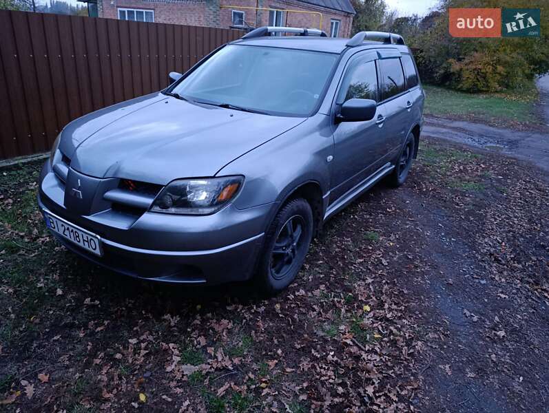 Внедорожник / Кроссовер Mitsubishi Outlander 2003 в Миргороде фото Внедорожник / Кроссовер Mitsubishi Outlander 2003 в Миргороде