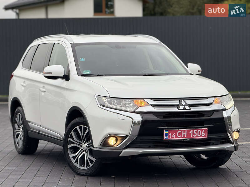 Позашляховик / Кросовер Mitsubishi Outlander 2016 в Самборі фото 16 Позашляховик / Кросовер Mitsubishi Outlander 2016 в Самборі