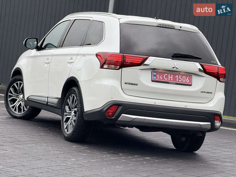 Позашляховик / Кросовер Mitsubishi Outlander 2016 в Самборі фото 23 Позашляховик / Кросовер Mitsubishi Outlander 2016 в Самборі