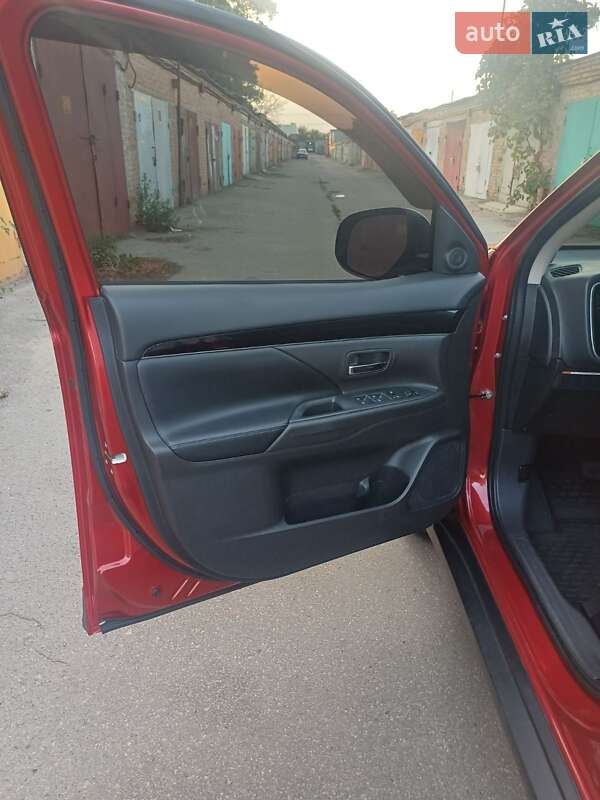 Позашляховик / Кросовер Mitsubishi Outlander 2019 в Києві фото 27 Позашляховик / Кросовер Mitsubishi Outlander 2019 в Києві