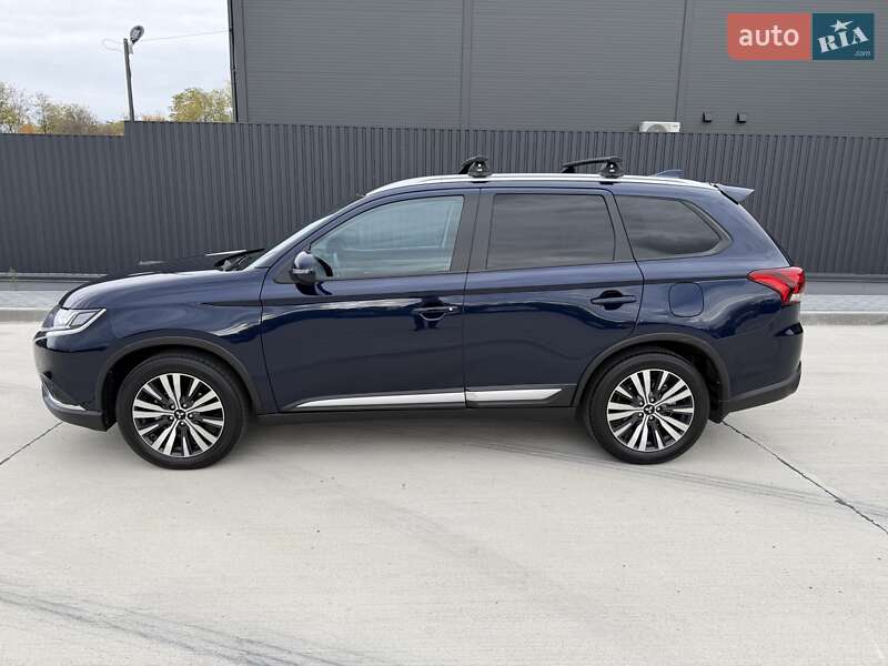 Позашляховик / Кросовер Mitsubishi Outlander 2021 в Кропивницькому фото 5 Позашляховик / Кросовер Mitsubishi Outlander 2021 в Кропивницькому