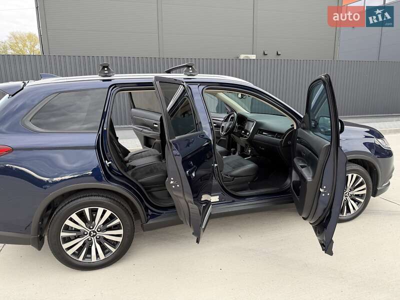 Позашляховик / Кросовер Mitsubishi Outlander 2021 в Кропивницькому фото 39 Позашляховик / Кросовер Mitsubishi Outlander 2021 в Кропивницькому